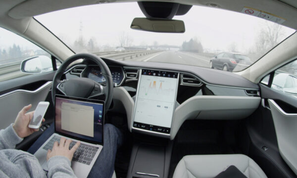 Teknologi Self-Driving Car, Dampaknya ke Dunia Kerja? Lumayan Besar!