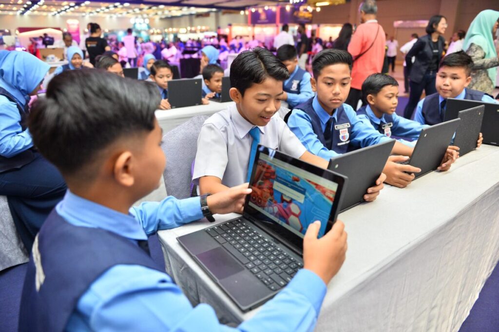 Manfaat Teknologi di Bidang Pendidikan, Perubahan Sikap Belajar Karena Teknologi