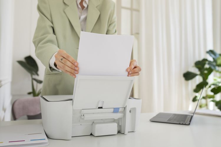 Download Driver Printer HP DeskJet 2135, Update Driver Supaya Printer Stabil