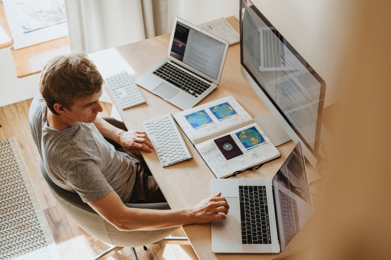 Teknologi yang Mempermudah Aktivitas Anak Muda Zaman Sekarang, Masa Depan Anak Muda di Dunia Digital