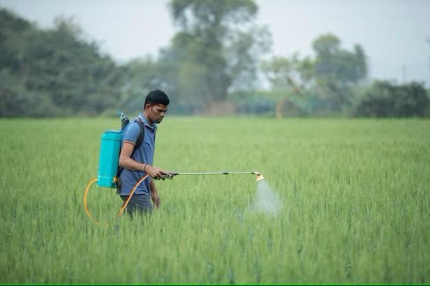 Peran Teknologi dalam Pengelolaan Pupuk dan Pestisida, Smart Sprayer Alat Penyemprot Pintar