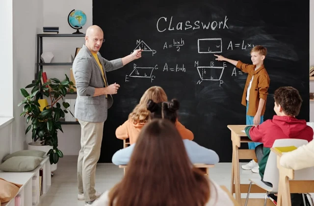 Penerapan Sistem Pembelajaran Adaptif Berbasis Teknologi, Penerapan Sistem Pembelajaran Adaptif Berbasis Teknologi yang Bikin Belajar Makin Mudah Buat Pelajar Masa Kini!