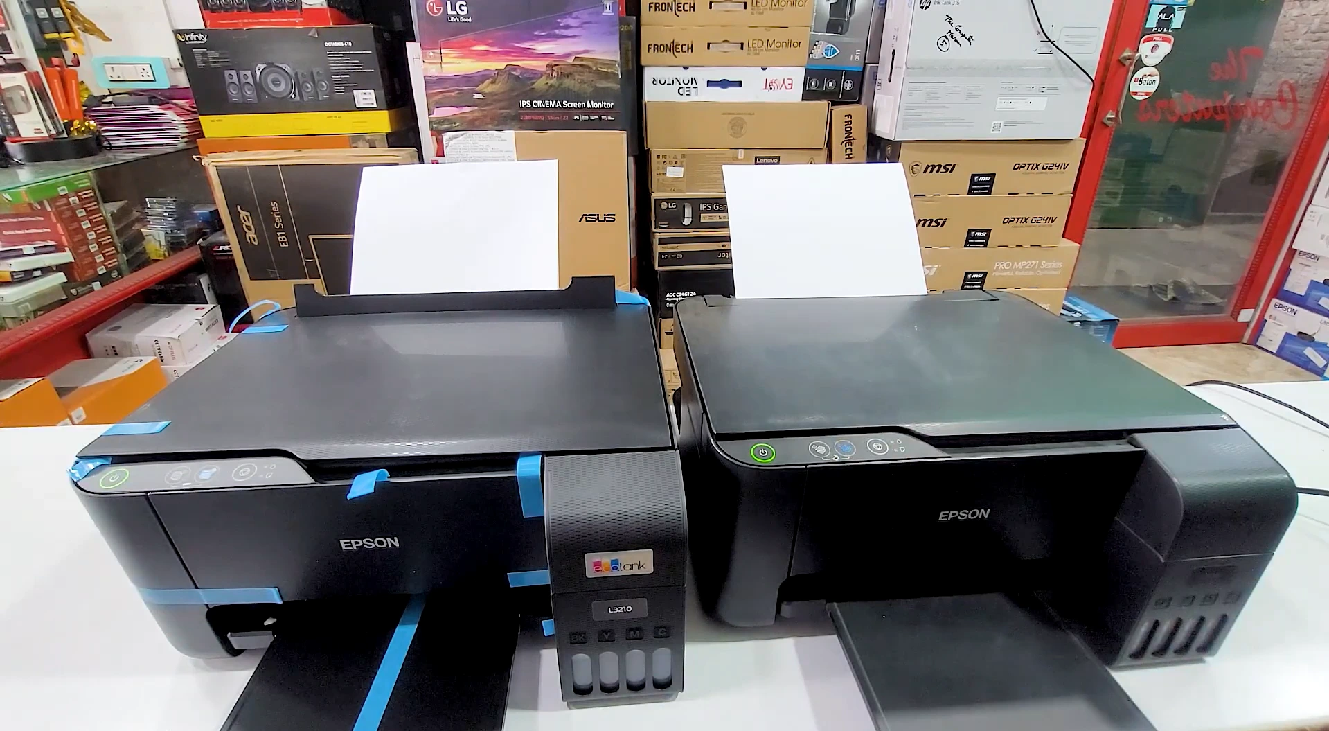 Foto bersandingan L3110 vs L3210